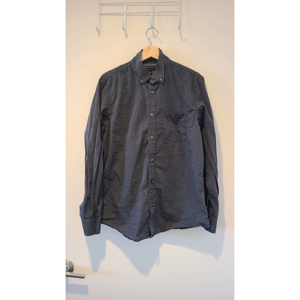 Banana Republic Men's Button Down Shirt Size M